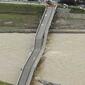 1327_20070907T035215Z_01_TOK04_RTRIDSP_2_JAPANTYPHOON_articleimage