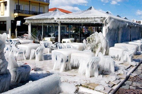 snowDM2002_468x311